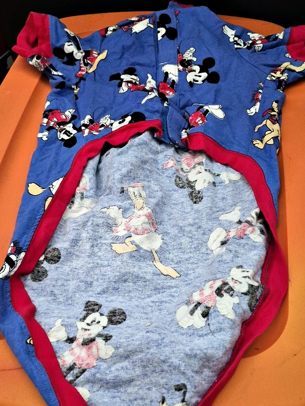 Mickey Mouse - Picture 2 of 2